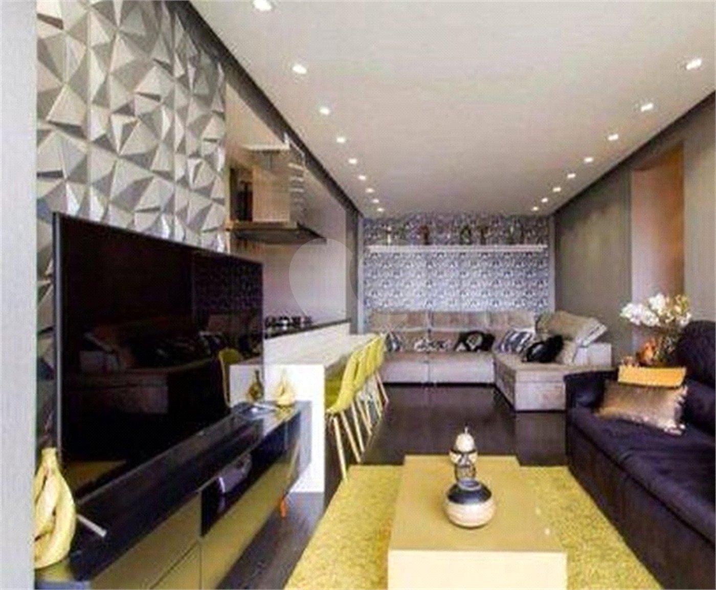 Apartamento à venda com 3 quartos, sendo 1 suíte,  em Vila Anastácio, São Paulo, SP