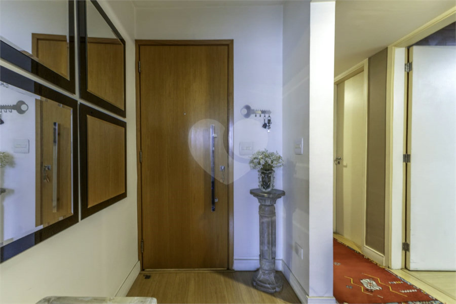 Apartamento à venda com 3 quartos, sendo 1 suíte, em Bela Vista, São Paulo, SP