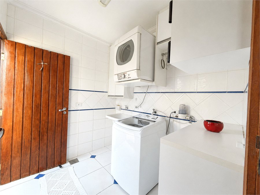 Casa à venda com 5 suítes no condomínio Parque Village Castelo, Itu - SP