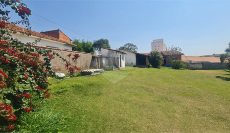 Chácara à venda com 3 quartos, sendo 1 suíte,  em Vila Reis, Itapetininga, SP
