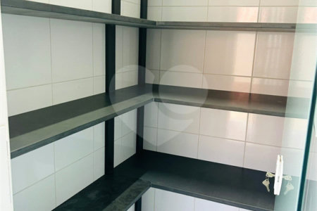 Casa à venda com 3 suítes no condomínio Terras de São Francisco, Vinhedo - SP