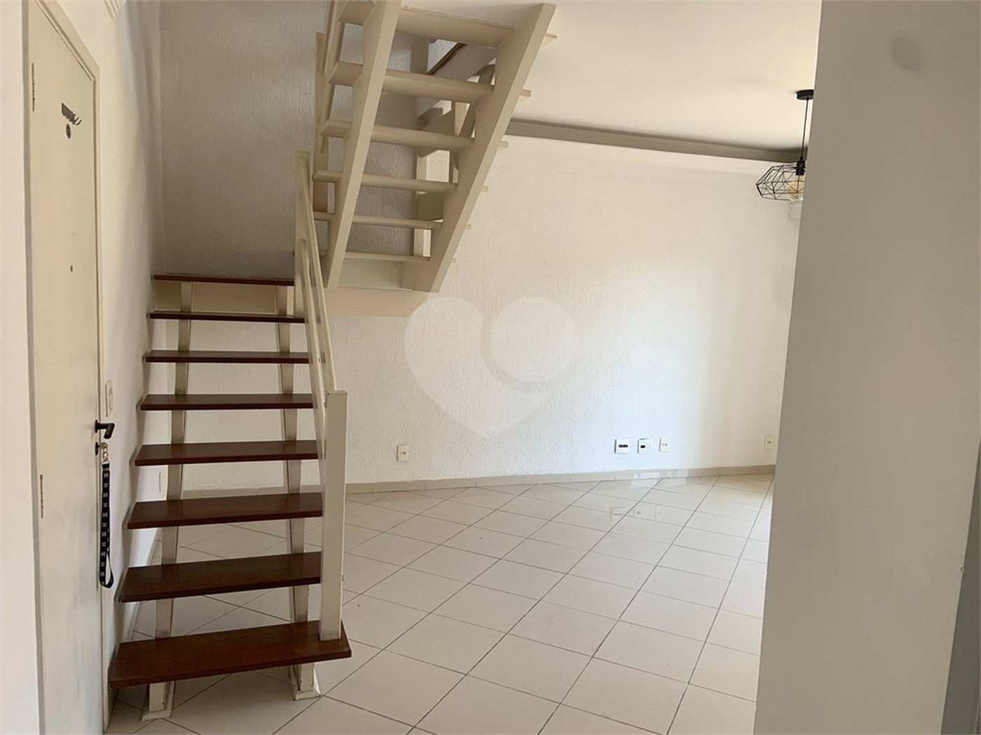 Apartamento à venda com 1 suíte em Jardim das Bandeiras, São Paulo, SP