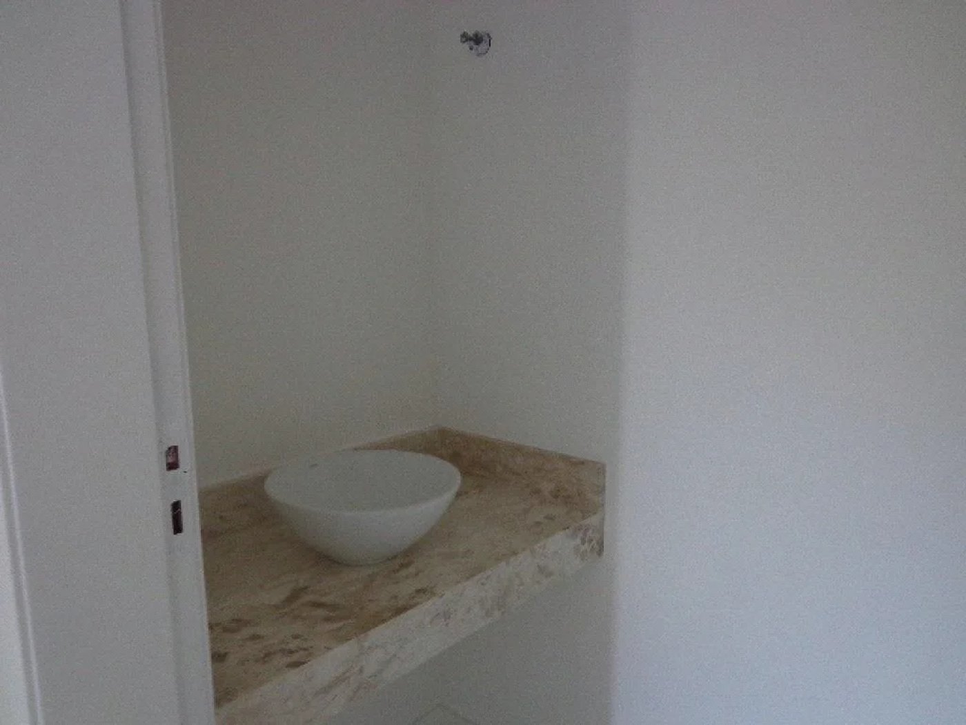 Casa à venda com 3 quartos, sendo 1 suíte, no condomínio Professor Teot?nio Monteiro de Barros Filho, São Paulo - SP