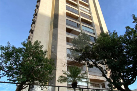 Apartamento à venda com 3 suítes no Centro, Araraquara, SP