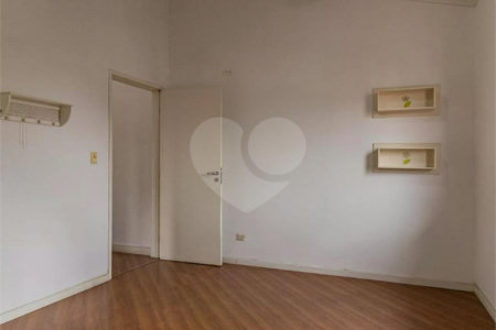 Casa à venda com 3 suítes em Vila Morse, São Paulo, SP