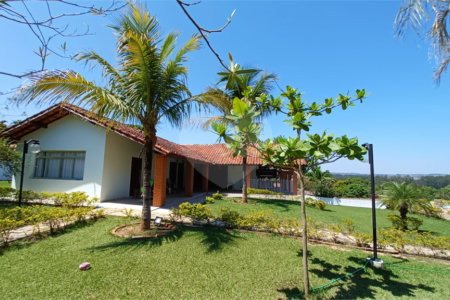 Casa à venda com 3 quartos, sendo 1 suíte, no condomínio Santa Inês, Itu - SP