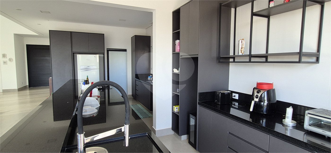 Casa à venda com 3 suítes no condomínio Residencialsaint Paul, Itu - SP