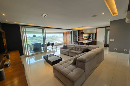 Apartamento à venda com 3 suítes em Campo Belo, São Paulo, SP
