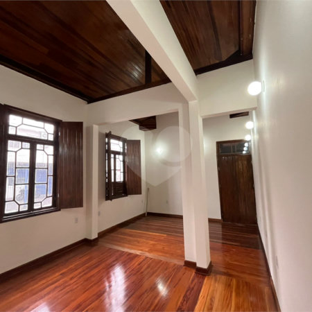 Casa para alugar com 2 quartos no Centro, Mogi das Cruzes, SP