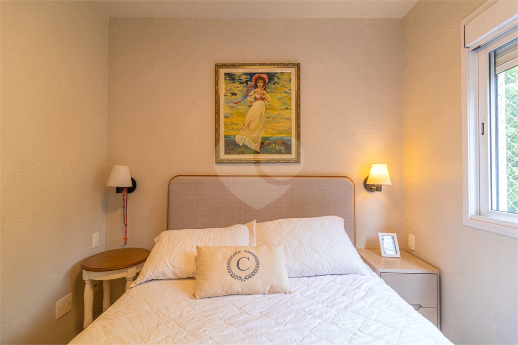 Apartamento à venda com 3 quartos, sendo 1 suíte,  em Morumbi, São Paulo, SP