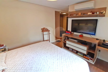 Apartamento à venda com 4 suítes em Campo Belo, São Paulo, SP