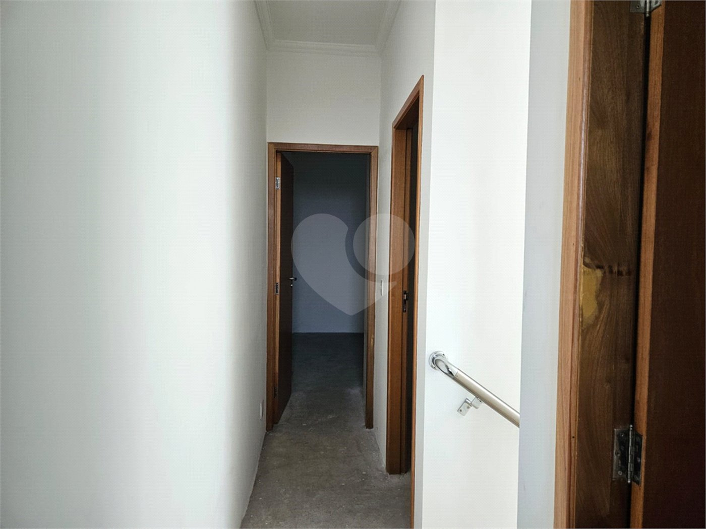 Sobrado à venda com 3 quartos, sendo 1 suíte, em Vila Romero, São Paulo, SP