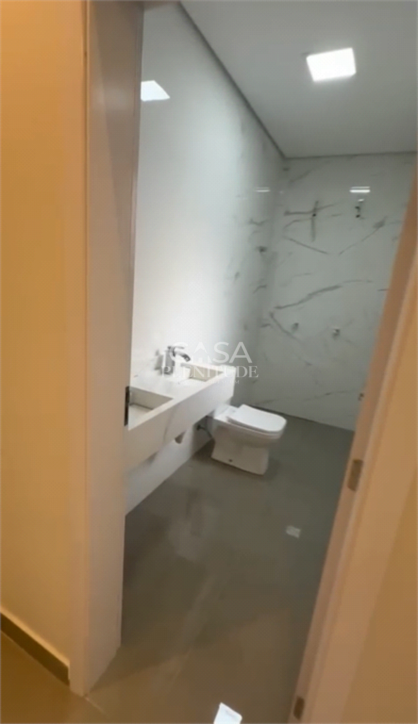 Casa em condomínio à venda com 3 suítes em Wanel Ville, Sorocaba, SP