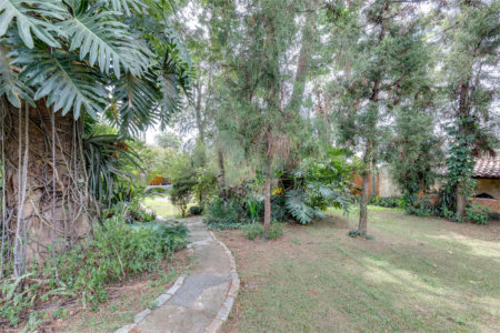 Casa Térrea à venda ou para alugar com 5 quartos, sendo 2 suítes,  em Jardim Prudência, São Paulo, SP