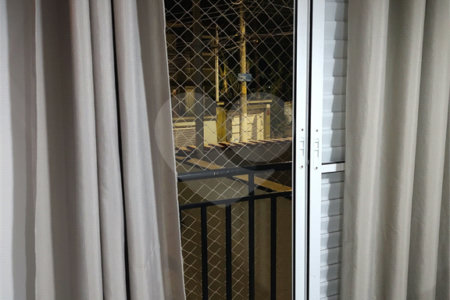 Sobrado à venda com 2 suítes em Vila Nivi, São Paulo, SP