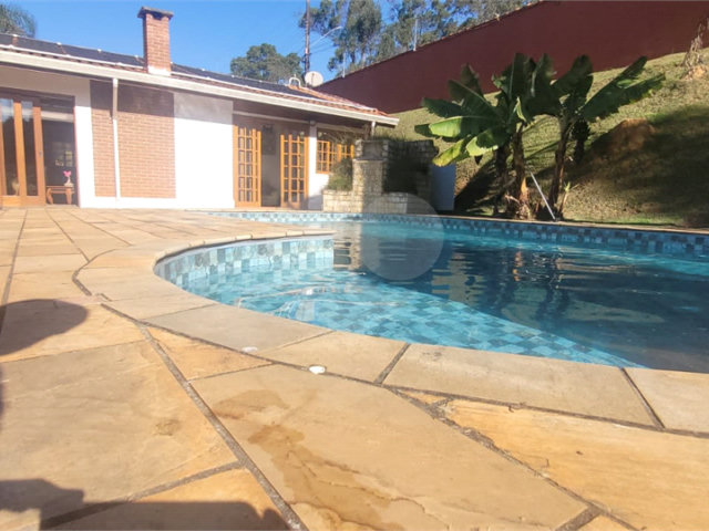 Casa à venda com 3 quartos, sendo 2 suítes,  em Mantiqueira, Mairiporã, SP