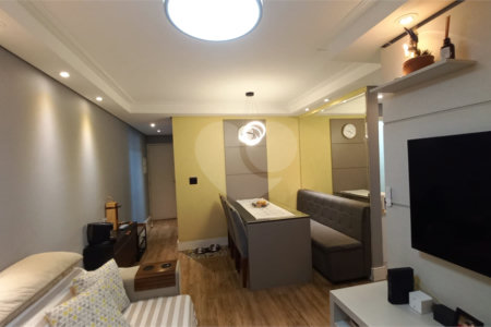 Apartamento à venda com 3 quartos, sendo 1 suíte, em Jardim Luísa, São Paulo, SP