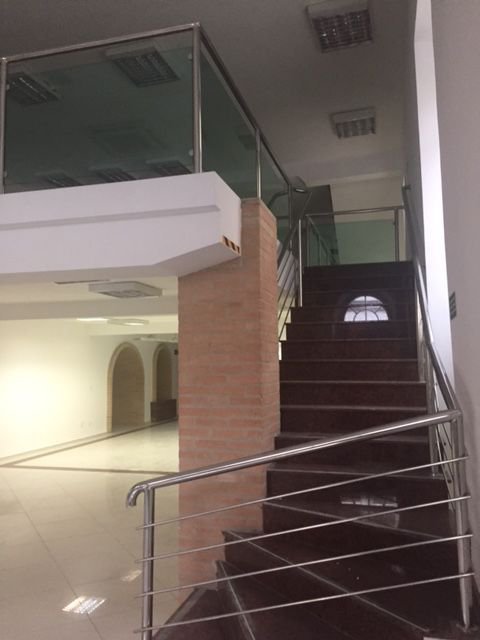 Prédio Comercial de Grande Porte no Centro Histórico de Santos para Venda Ou Aluguel