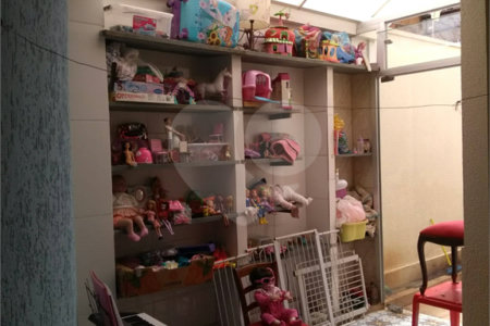 Sobrado à venda com 3 quartos, sendo 2 suítes, no Centro, Araraquara, SP