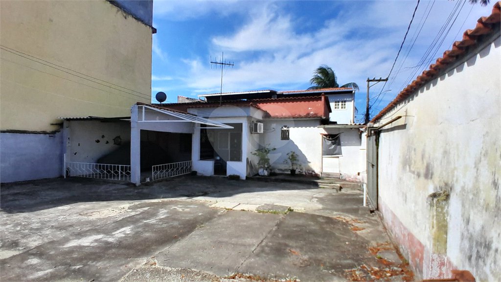 Casa à venda com 2 quartos, sendo 1 suíte, em Bangu, Rio de Janeiro, RJ