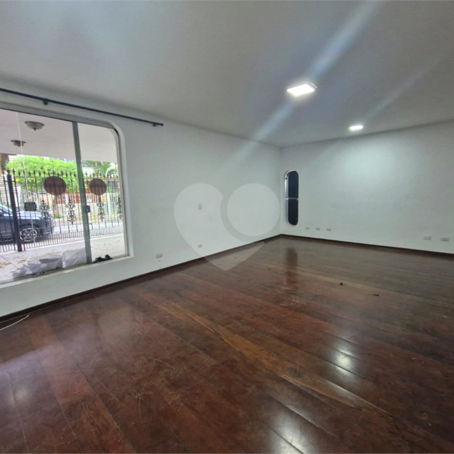Casa à venda com 3 quartos, sendo 2 suítes, em Jardim Franca, São Paulo, SP