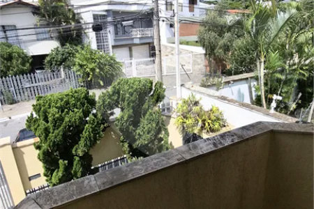 Sobrado à venda com 3 suítes em Jardim Franca, São Paulo, SP