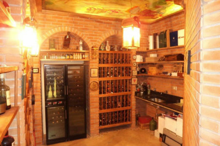 Casa à venda com 5 suítes em Jardim Leonor, São Paulo, SP