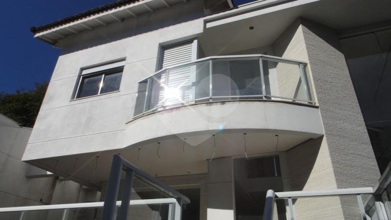 Casa à venda com 3 suítes no condomínio Villa Castanheira, São Paulo - SP