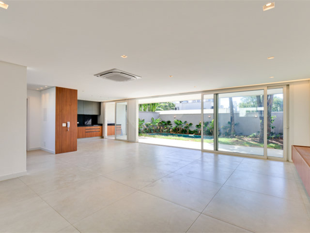 Casa à venda com 4 suítes no condomínio Jamestown, São Paulo - SP