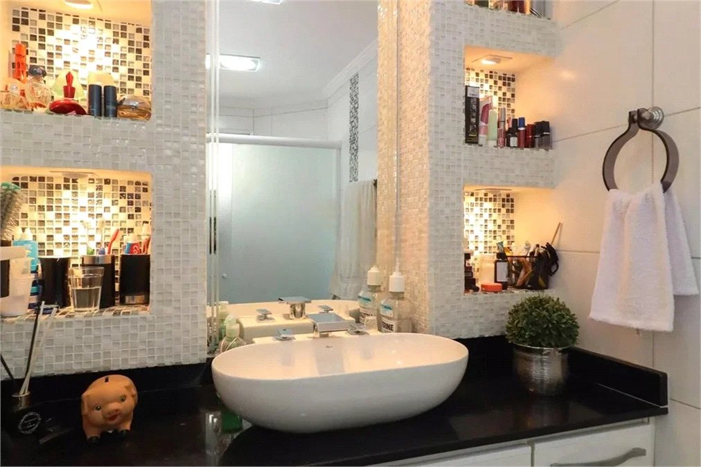 Apartamento à venda ou para alugar com 3 quartos, sendo 1 suíte, em Vila Madalena, São Paulo, SP