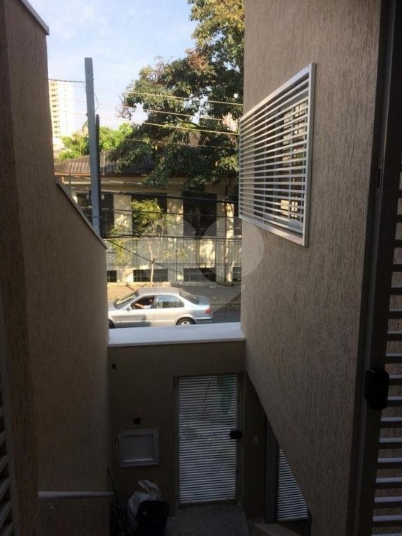 Sobrado à venda com 4 quartos, sendo 3 suítes, em Cambuci, São Paulo, SP