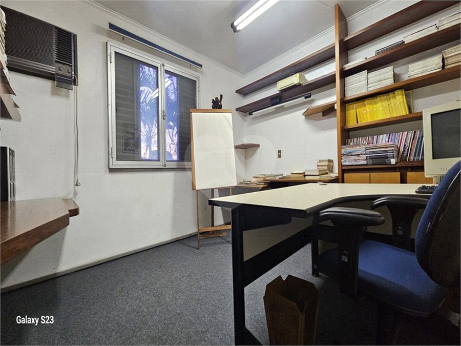 Casa à venda com 8 quartos, sendo 2 suítes, em Indianópolis, São Paulo, SP