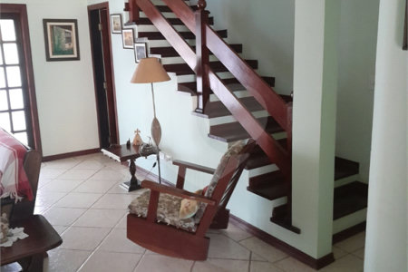 Chácara à venda com 4 quartos, sendo 1 suíte,  em Vila Dom Pedro, Atibaia, SP