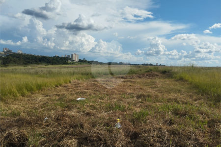 Terreno à venda em Residencial Vista do Horto, Araraquara, SP