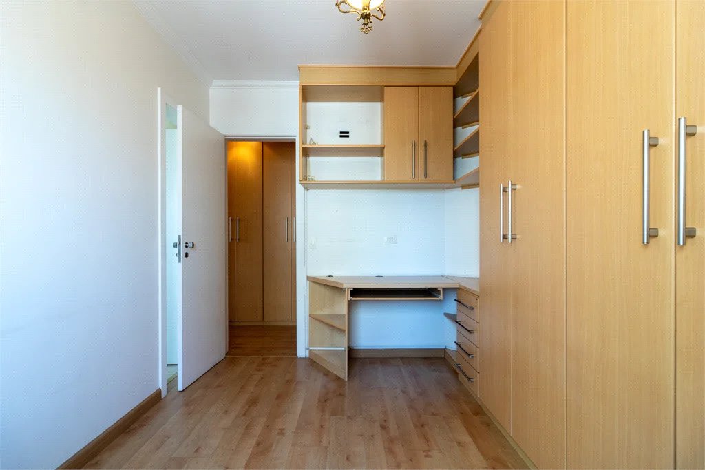 Apartamento à venda com 4 quartos, sendo 3 suítes, em Brooklin Paulista, São Paulo, SP