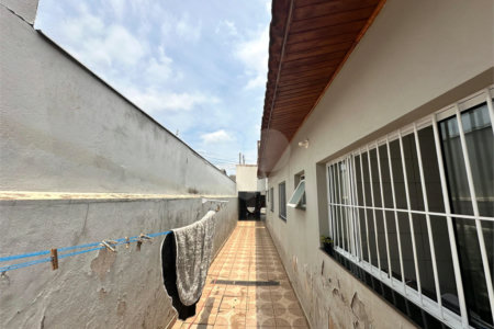 Casa à venda com 3 quartos, sendo 1 suíte, em Nova Cerejeira, Atibaia, SP