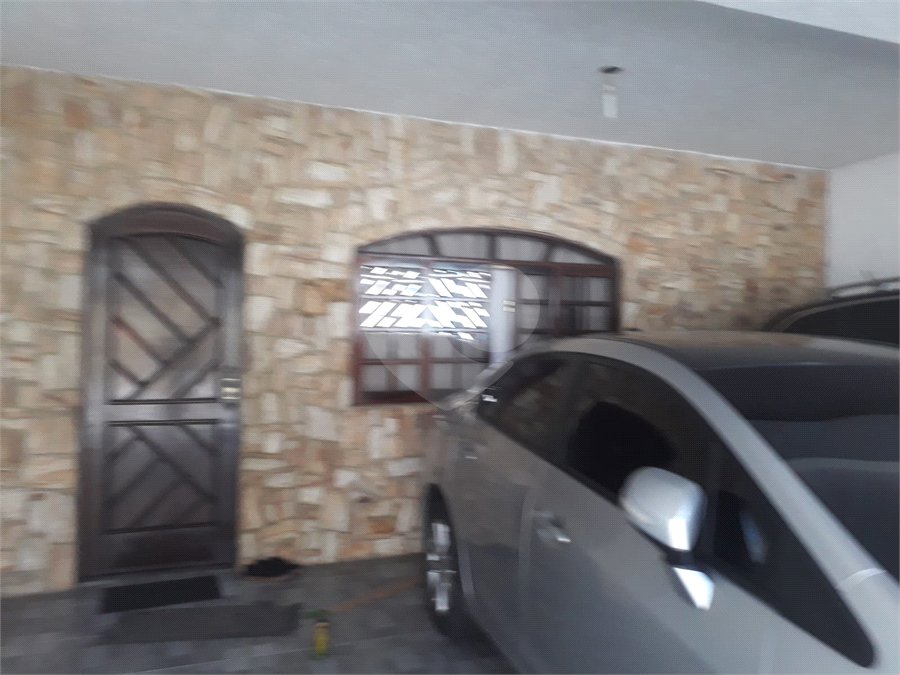 Casa à venda com 4 quartos, sendo 2 suítes, em Jardim Rosina, São Paulo, SP