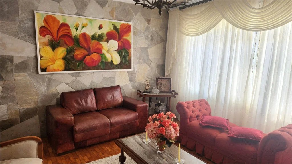 Casa à venda com 3 quartos, sendo 2 suítes, em Siciliano, São Paulo, SP