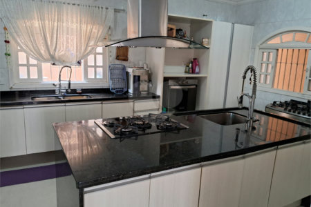 Casa à venda com 4 quartos, sendo 2 suítes, em Vila Indiana, São Paulo, SP