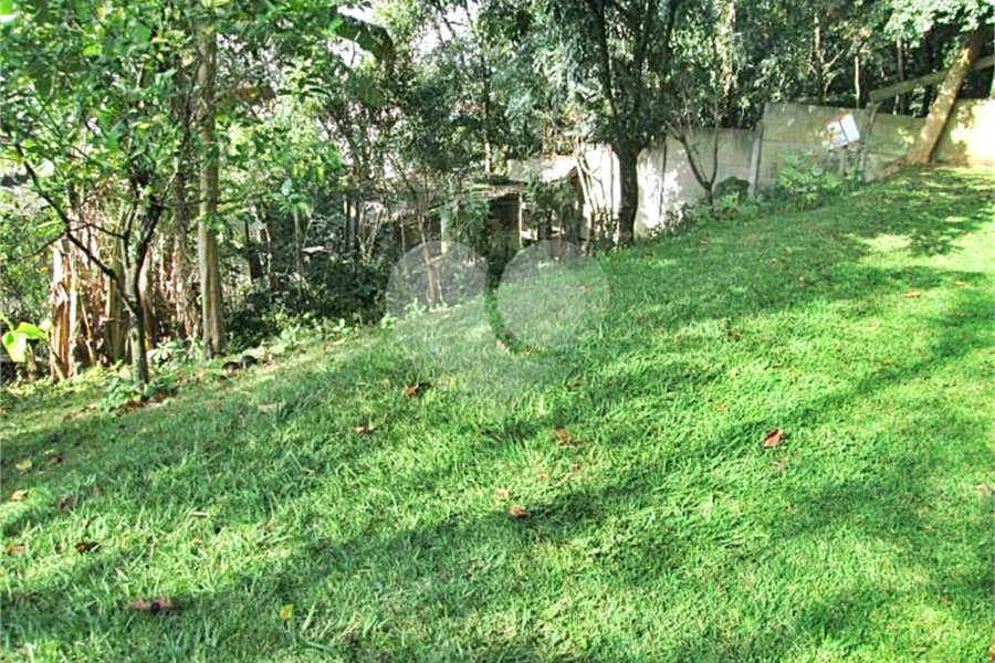 Sobrado à venda com 6 quartos, sendo 4 suítes, em Vila Albertina, São Paulo, SP