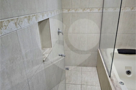 Casa para alugar com 4 quartos, sendo 2 suítes, no condomínio Portal de Itaici, Indaiatuba - SP
