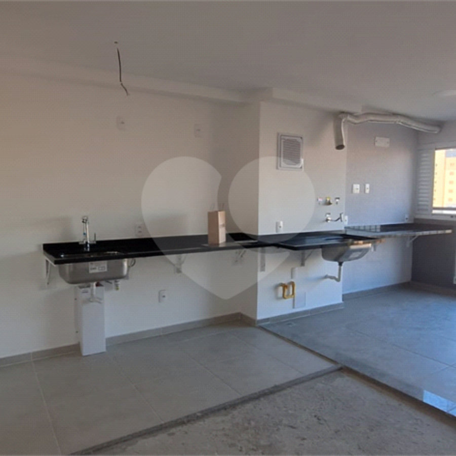 Apartamento à venda com 3 quartos, sendo 1 suíte, em Barra Funda, São Paulo, SP