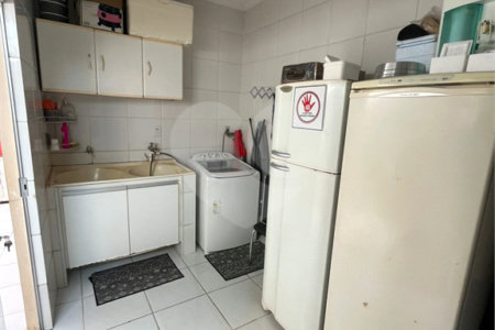 Casa à venda com 4 quartos, sendo 1 suíte, em Vila Santa Maria (vila Xavier), Araraquara, SP