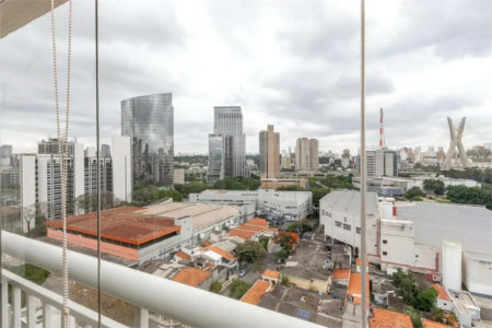 Apartamento à venda com 2 suítes em Vila Cordeiro, São Paulo, SP