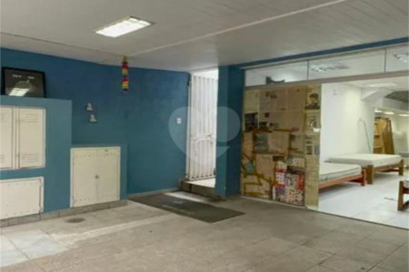 Loja à venda ou para alugar com 9 quartos, sendo 5 suítes, em Pinheiros, São Paulo, SP