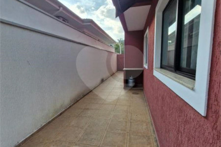 Casa à venda ou para alugar com 3 quartos, sendo 1 suíte, no condomínio Recanto dos Paturis, Vinhedo - SP