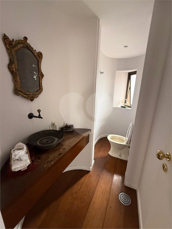 Apartamento à venda ou para alugar com 4 quartos, sendo 2 suítes, em Jardim Paulista, São Paulo, SP