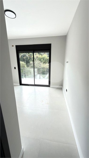 Casa Térrea à venda com 3 quartos, sendo 1 suíte, em Serra da Cantareira, Mairiporã, SP