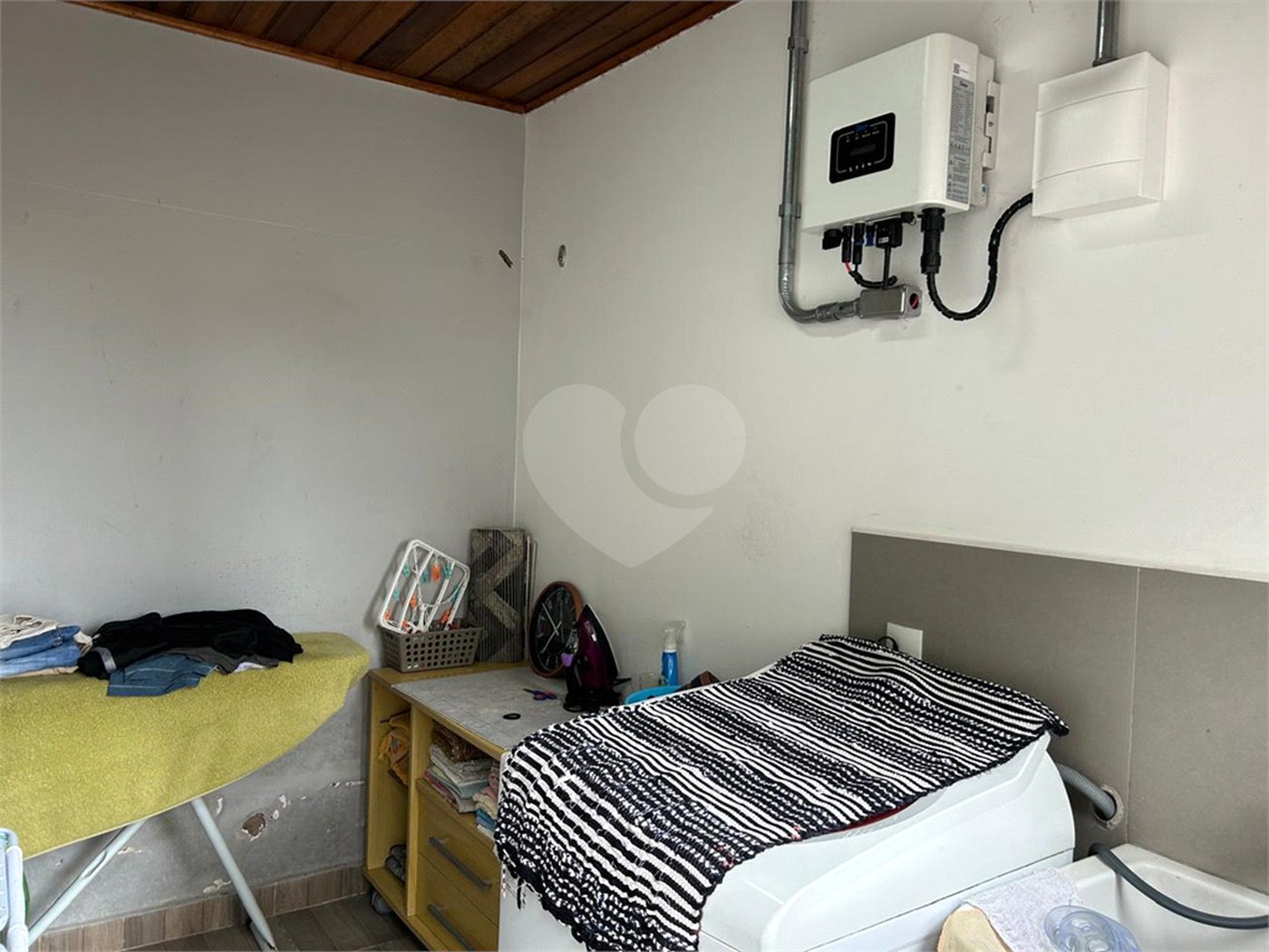 Casa à venda com 2 suítes no condomínio Residencial, Mogi das Cruzes - SP