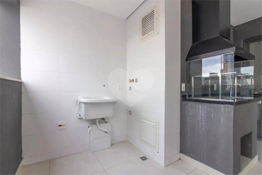 Apartamento à venda com 3 quartos, sendo 1 suíte, em Pinheiros, São Paulo, SP